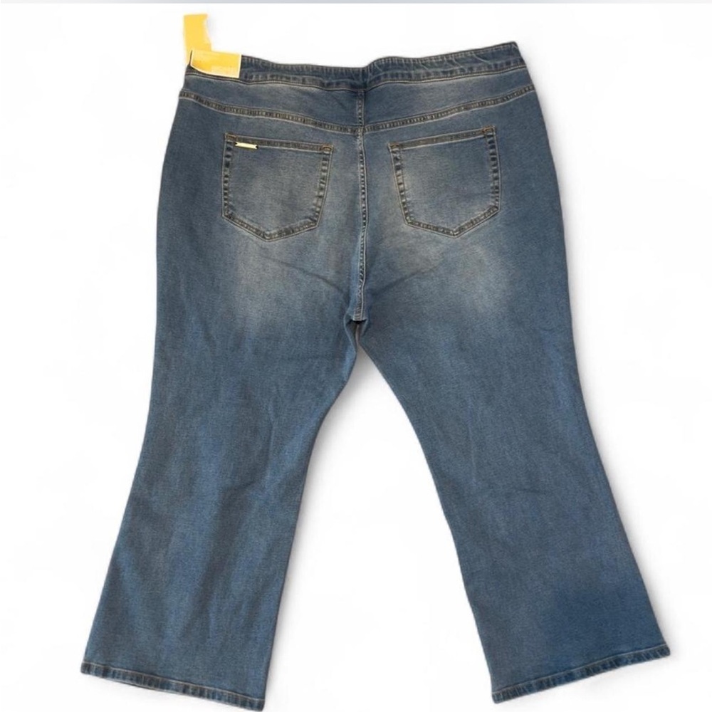 Michael Kors High-Rise Flare Jeans Selma Crop in Cali Blue Denim, Plus Size 20W - Picture 6 of 12